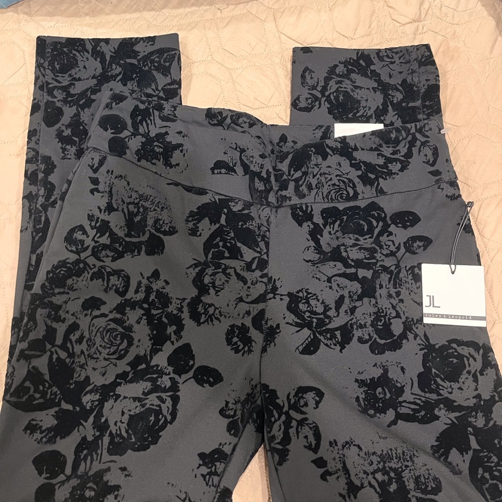 Jules & Leopold Black and Gray Floral slim pants - Picture 3 of 3